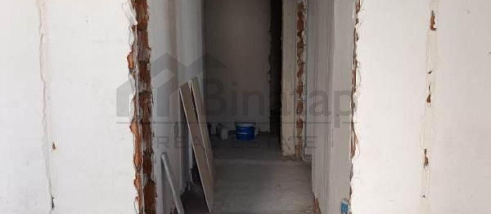 Rusiya-Turkiye Sefirliyi ve Zabitler parkina yaxin 4 otaqli menzil satilir/125 kv.m. - 12