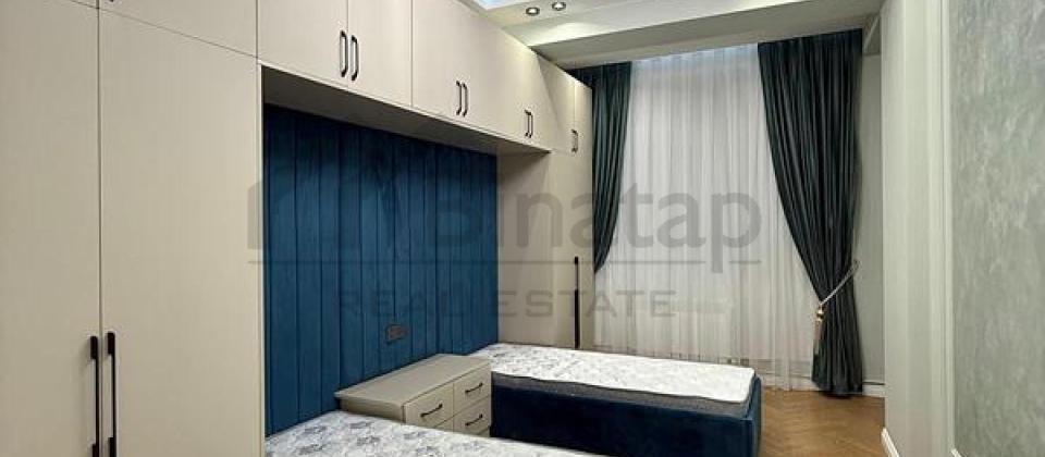 Dede Qorqud parkinin yani, Genclik ve 28 May m/s yaxin 3 otaqli menzil satilir/132 kv.m. - 8