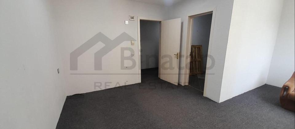 Əhməd Rəcəblidə plazada ofislərin icarəsi - 8