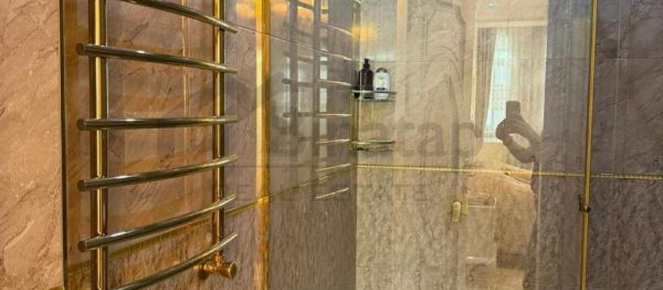 Azadliq prospekti, Travmatoloqiya İnstitutunun yaninda 3 otaqli menzil satilir/154 kv.m. - 15