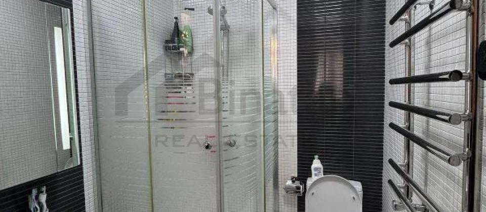 Statistika Komitesinin arxasi, E.Akademiyasi ve Nizami m/s yaxin 3 otaqli menzil satilir/150 kv.m. - 13