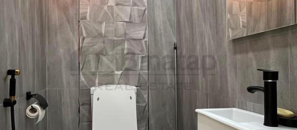 Tibb Universitetinin yaninda 3 otaqli menzil satilir/115 kv.m. - 14