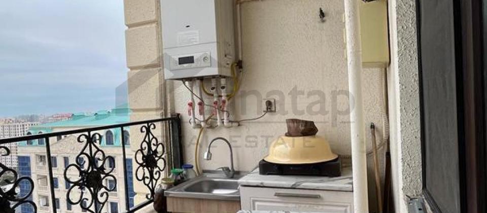 Tibb Universitetinin yaninda 3 otaqli menzil satilir/115 kv.m. - 15