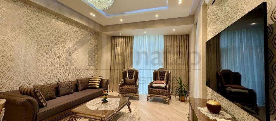 Zoopark ve Dede Qorqud parkinin yani, Genclik m/s yaxin 3 otaqli menzil satilir/138 kv.m. - 2