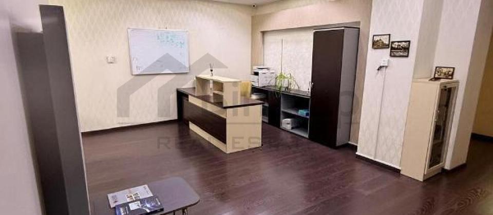 Xetai prospekti, Tehzil Nazirliyinin yaninda ifis icareye verilir/180 kv.m., 5 otaq - 9