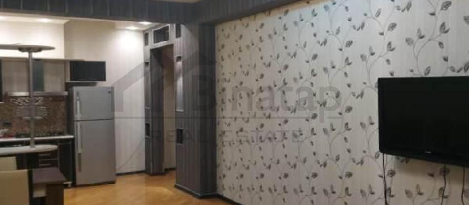 Amerika Sefirliyinin yaninda 2 otaqli menzil kiraye verilir/90 kv.m. - 2