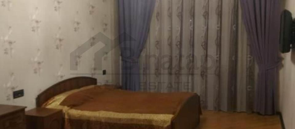 Amerika Sefirliyinin yaninda 2 otaqli menzil kiraye verilir/90 kv.m. - 4