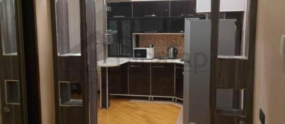 Amerika Sefirliyinin yaninda 2 otaqli menzil kiraye verilir/90 kv.m. - 7