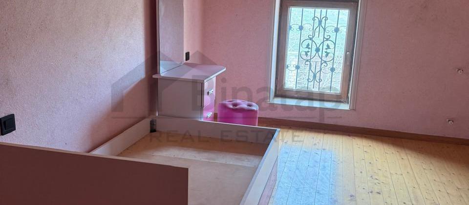 Masazırda 3 mərtəbəli, kupçalı, yeni təmirli və mebelli həyət evi - 4