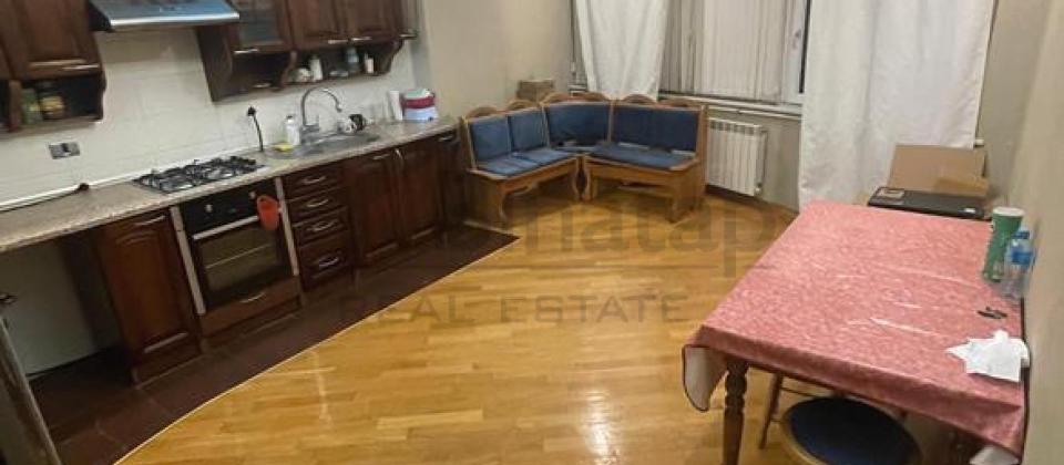 Reshid Behbudov kuchesi, Xarici Diller Universitetinin yaninda 3 otaqli menzil satilir/160 kv.m. - 5