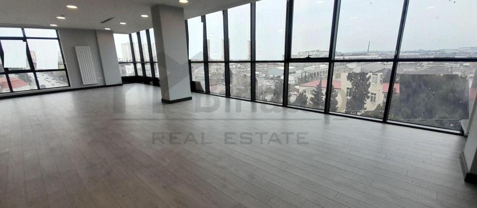 Əhməd Rəcəblidə plazada ofislərin icarəsi - 2