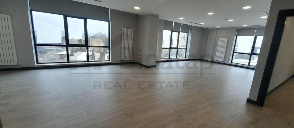 Əhməd Rəcəblidə plazada ofislərin icarəsi - 13