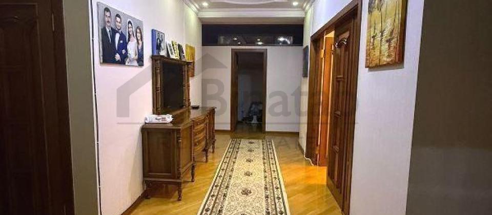 Dede Qorqud parki, Zoopark ve 28 May m/s yaxin 4 otaqli menzil satilir/145 kv.m. - 12