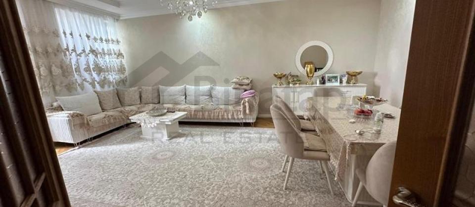 Badamdar qesebesi, 239№li mekteb ve Bolmartin yaninda 3 otaqli menzil satilir/123 kv.m.