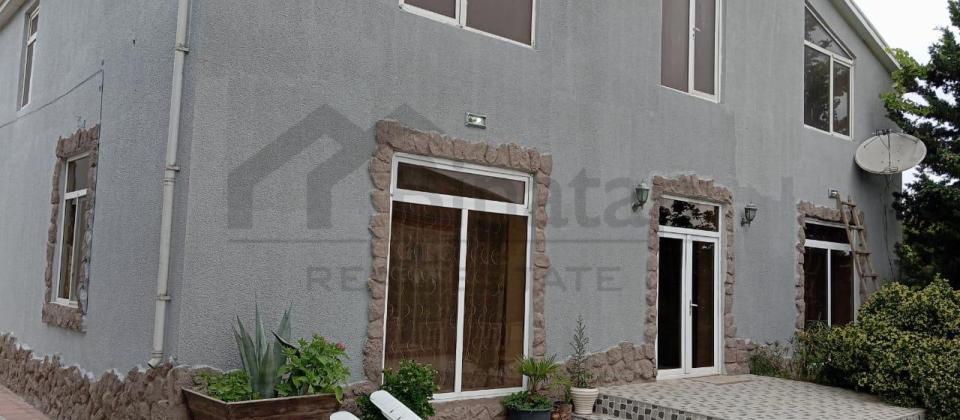 Satılır 8 otaqlı bağ evi 400 m², Şüvəlan q.