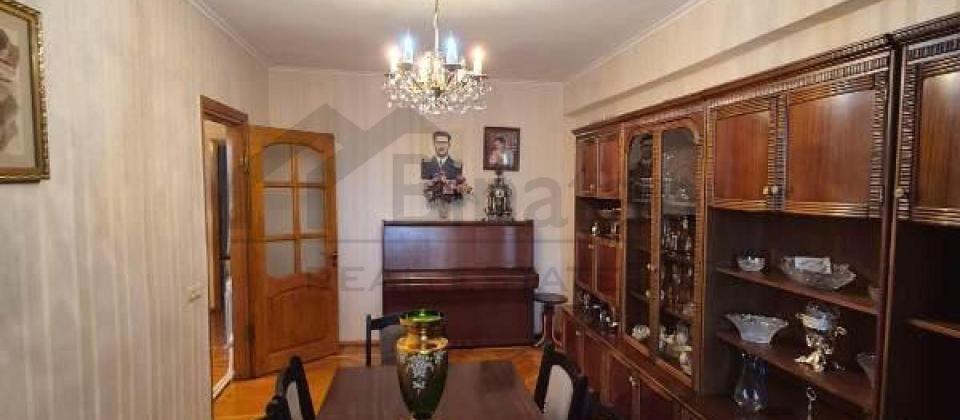 Metbuat prospekti, BDU ve Elmler Akademiyasi m/s yaxin 4 otaqli menzil satilir/117 kv.m. - 4