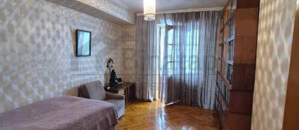 Metbuat prospekti, BDU ve Elmler Akademiyasi m/s yaxin 4 otaqli menzil satilir/117 kv.m. - 6