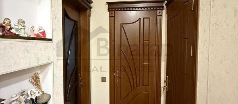 Caspian Plazanin yani, İzmir park ve Nizami m/s yaxin 3 otaqli menzil satilir/101 kv.m. - 13