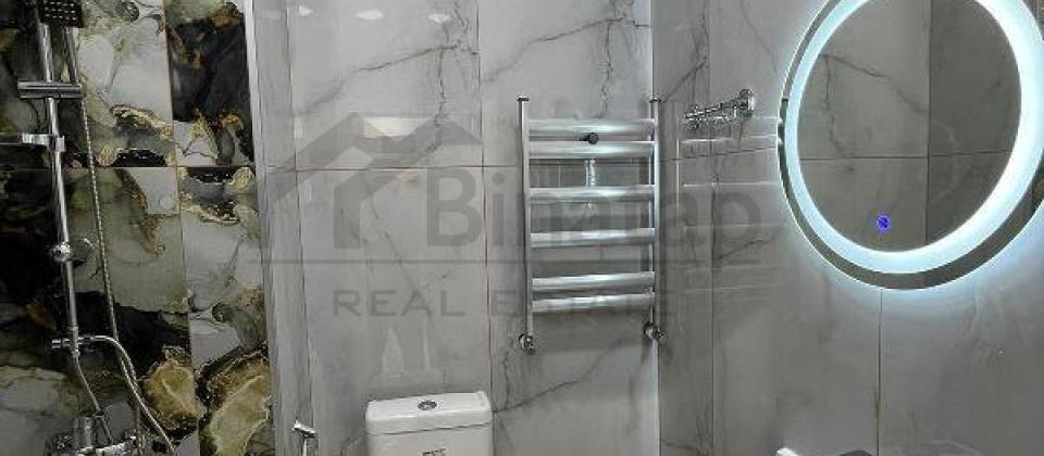 20 Yanvar m/s yaninda 2 otaqli menzil satilir/55 kv.m. - 10