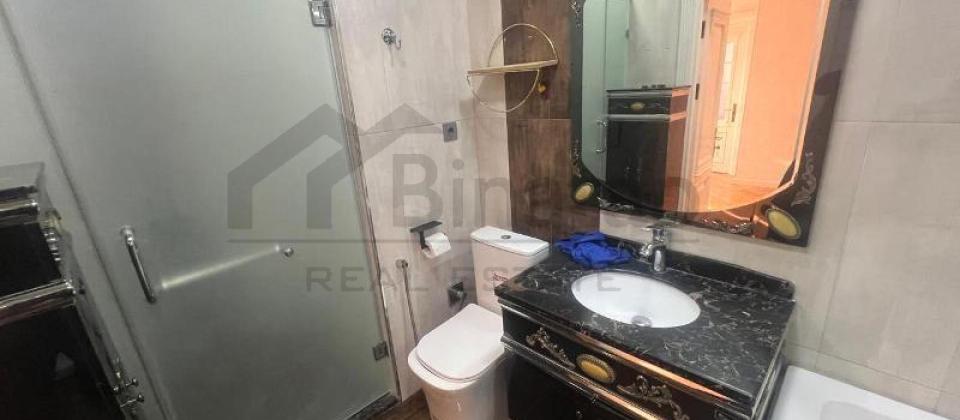 Zerife Eliyeva adina goz klinikasinin yaninda 3 otaqli menzil satilir/112 kv.m. - 9