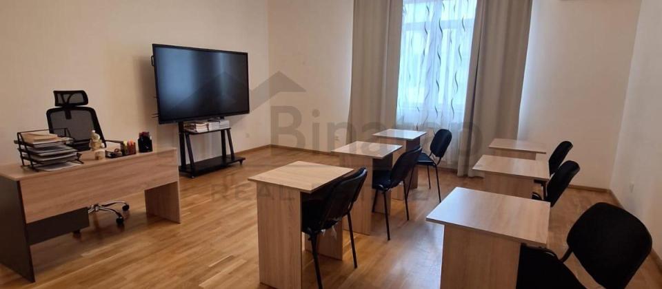 Satılır 4 otaqlı yeni tikili 170 m², 28 May m. - 5