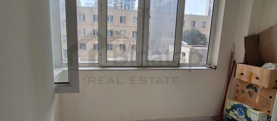 Satılır 4 otaqlı yeni tikili 170 m², 28 May m. - 9