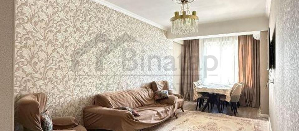 Azadliq prospekti, 28 May m/s yaninda 3 otaqli menzil satilir/160 kv.m. - 4