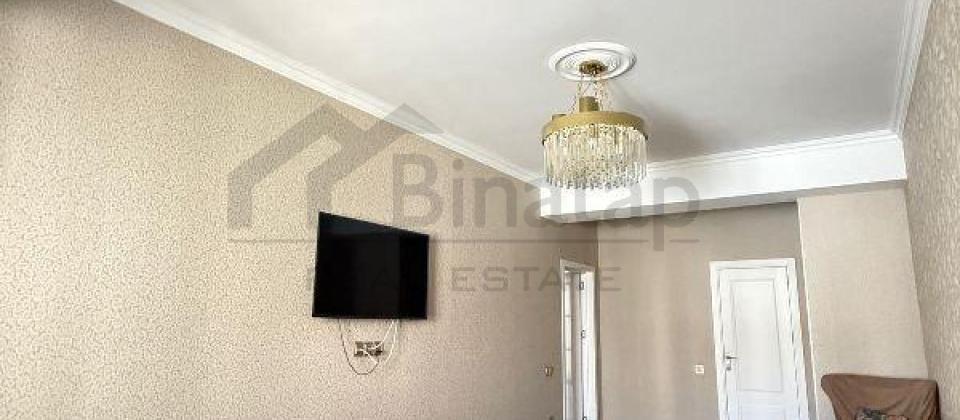 Azadliq prospekti, 28 May m/s yaninda 3 otaqli menzil satilir/160 kv.m. - 5