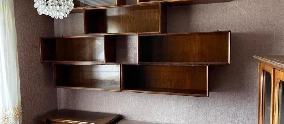 Satılır 4 otaqlı köhnə tikili 105 m², Elmlər Akademiyası m. - 7