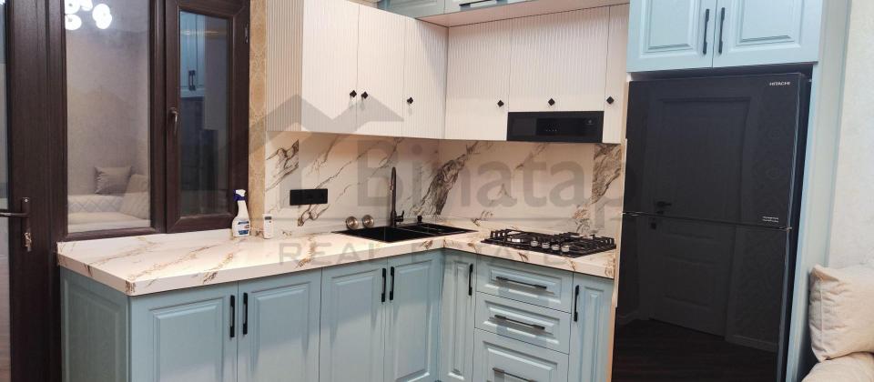 Neftçilərdə məsçidin arxasında