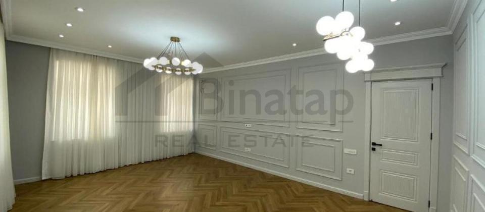 Zahid Xelilov kuchesi, Elmler Akademiyasi m/s yaxin 4 otaqli menzil satilir/165 kv.m. - 2