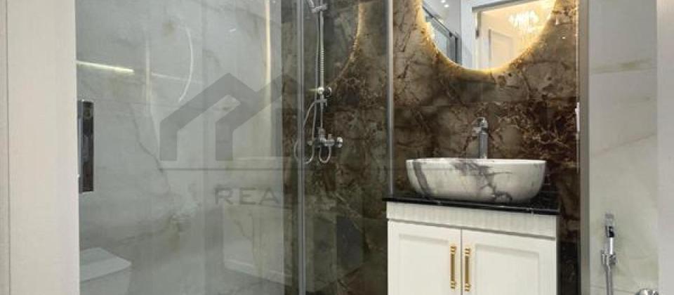 Azadliq prospekti, Baki Saglamliq merkezinin yaninda 3 otaqli menzil satilir/99 kv.m. - 11