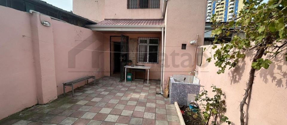 Satılır 5 otaqlı həyət evi/bağ evi 100 m², Bakıxanov q. - 2