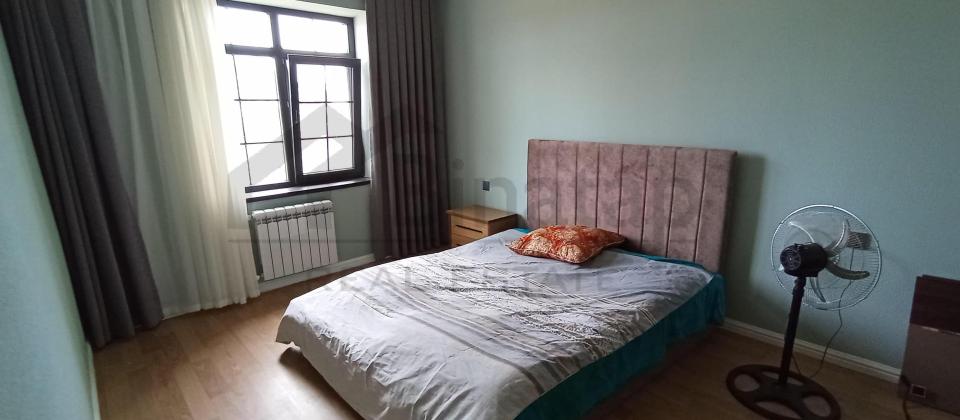 Satılır 5 otaqlı həyət evi/bağ evi 200 m², Albalılıq q. - 10