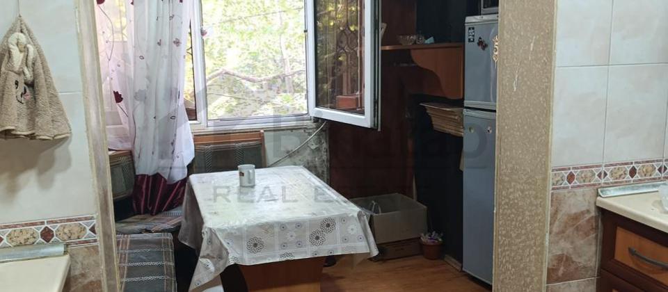 Satılır 1 otaqlı köhnə tikili 50 m², Gənclik m. - 4