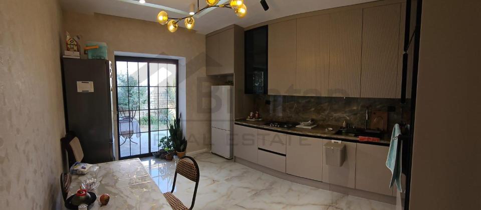 Satılır 5 otaqlı həyət evi/bağ evi 200 m², Buzovna q. - 7