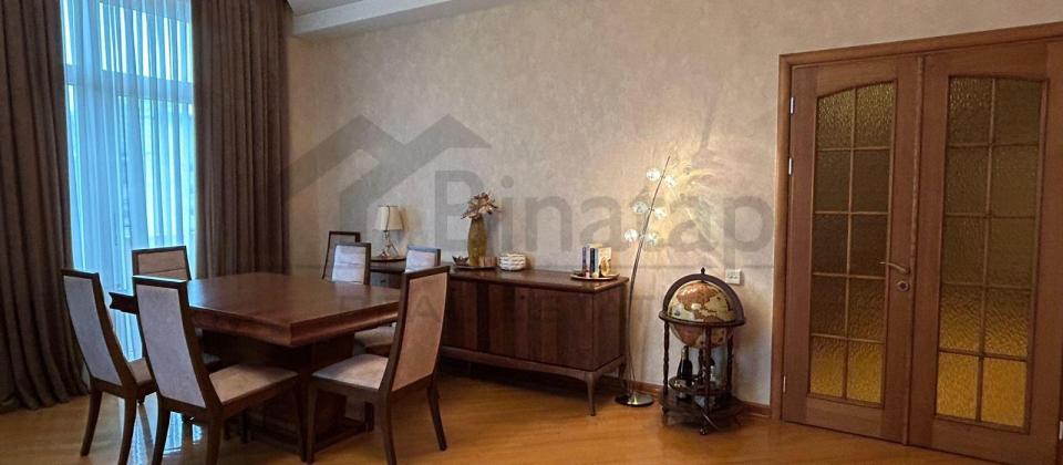 Statistika Komitesi ve İzmir parkin yani, Nizami m/s yaxin 3 otaqli menzil satilir/175 kv.m. - 2