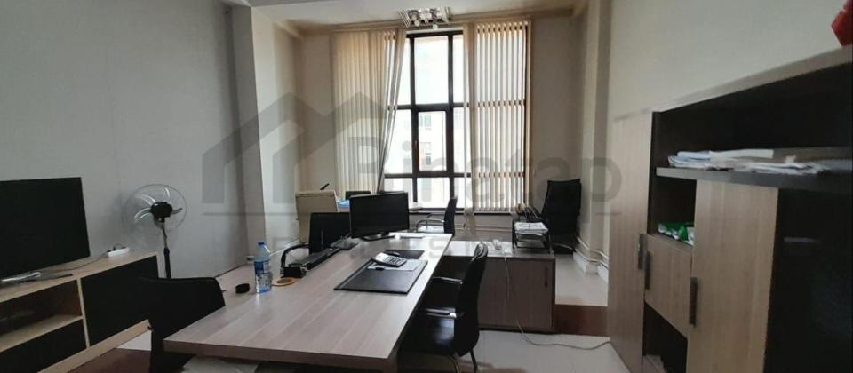 Əhməd Rəcəblidə plazada ofislərin icarəsi - 3