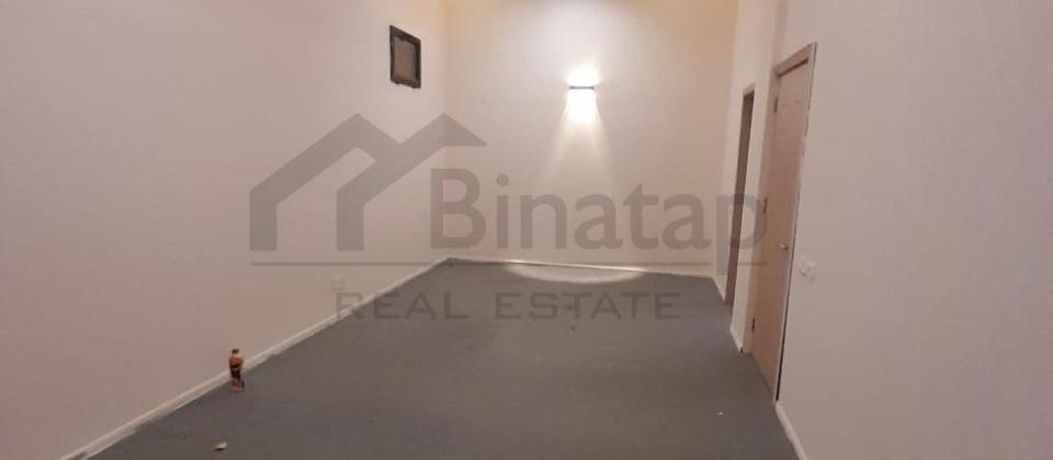 Əhməd Rəcəblidə plazada ofislərin icarəsi 1-ci mərtəbə - 5