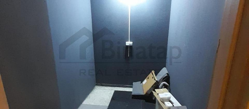 Əhməd Rəcəblidə plazada ofislərin icarəsi 1-ci mərtəbə - 8