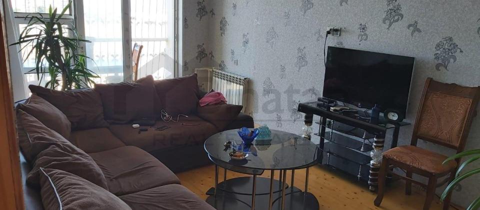 Satılır 4 otaqlı köhnə tikili 100 m², Yeni Günəşli q.