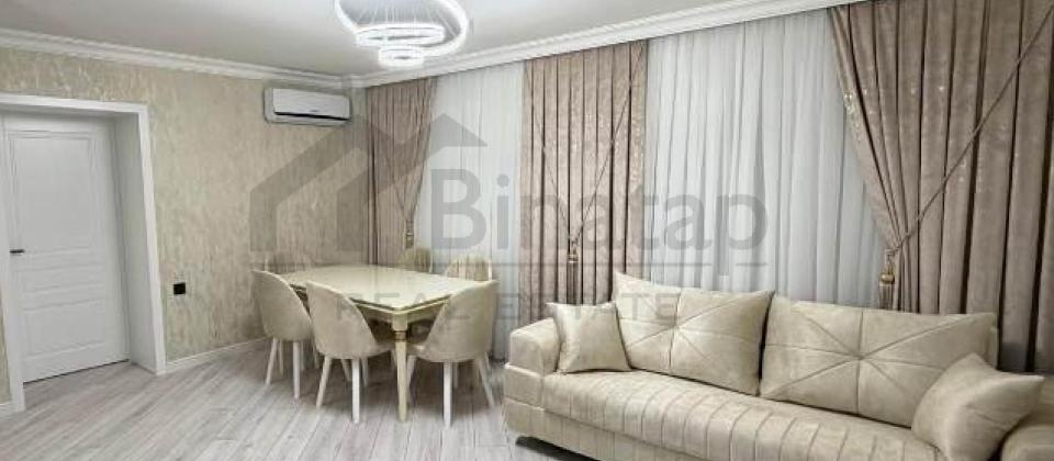 Genclik m/s yaninda 3 otaqli menzil satilir/75 kv.m. - 2