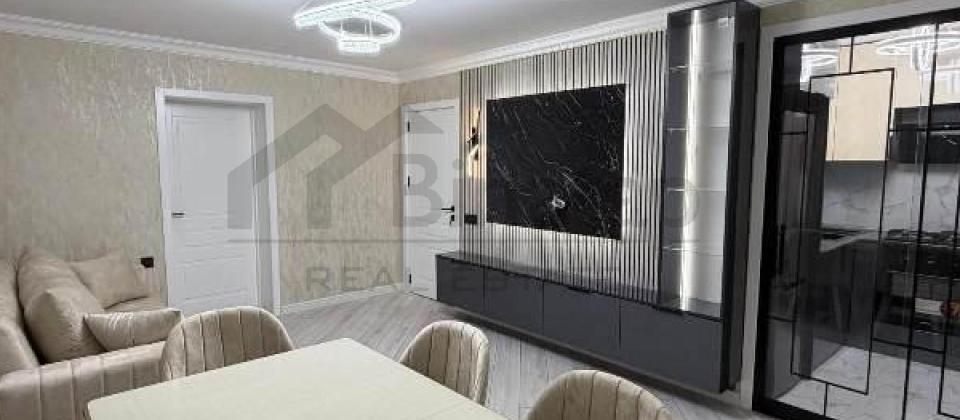 Genclik m/s yaninda 3 otaqli menzil satilir/75 kv.m. - 4