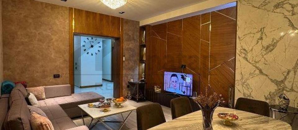 Tbilisi prospekti, 8 Noyabr m/s yaxin 3 otaqli menzil satilir/97 kv.m. - 5