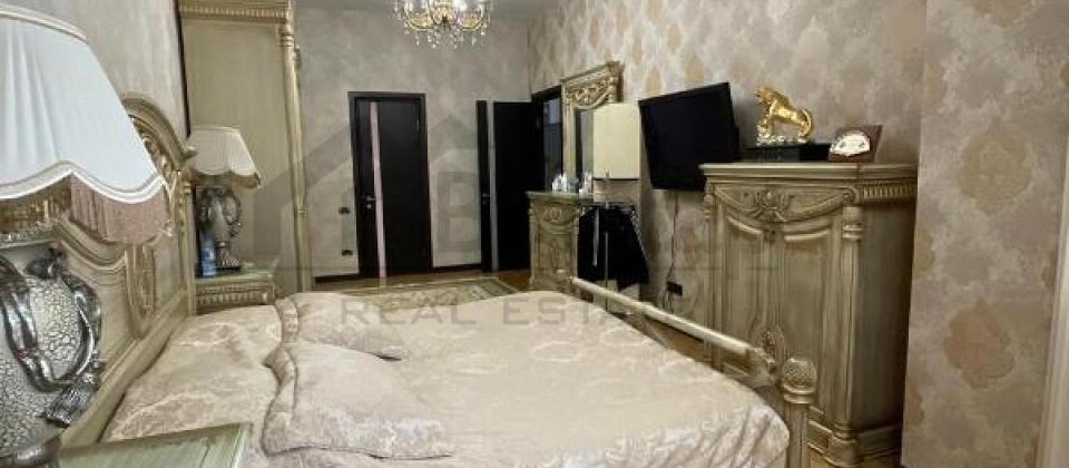 Koala, Koroglu ve Dede Qorqud parklarinin yaninda 4 otaqli menzil satilir/210 kv.m. - 5