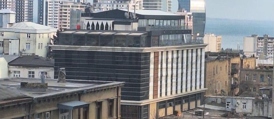 Satılır 4 otaqlı yeni tikili 150 m², 28 May m. - 15