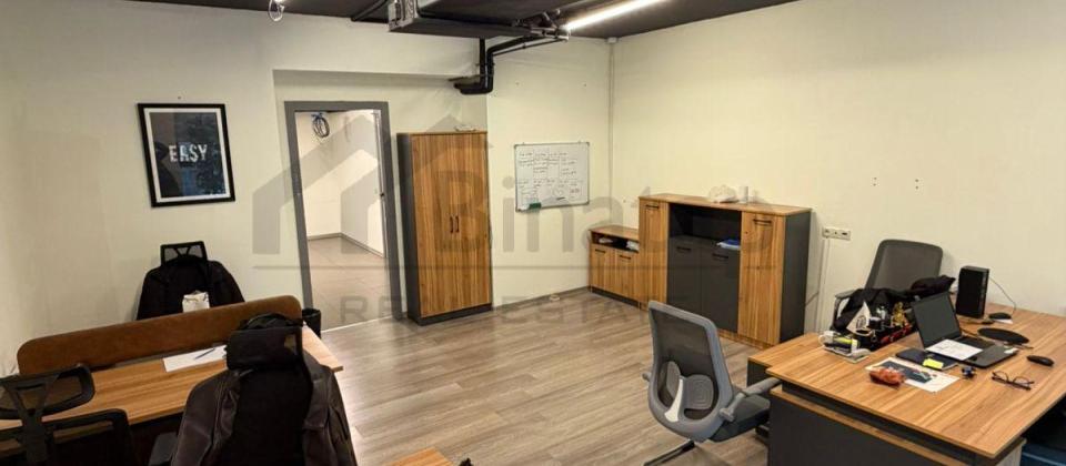 Elmler Akademiyasi m/s yaxin 1 otaqli ofis icareye verilir/35 kv.m. - 2