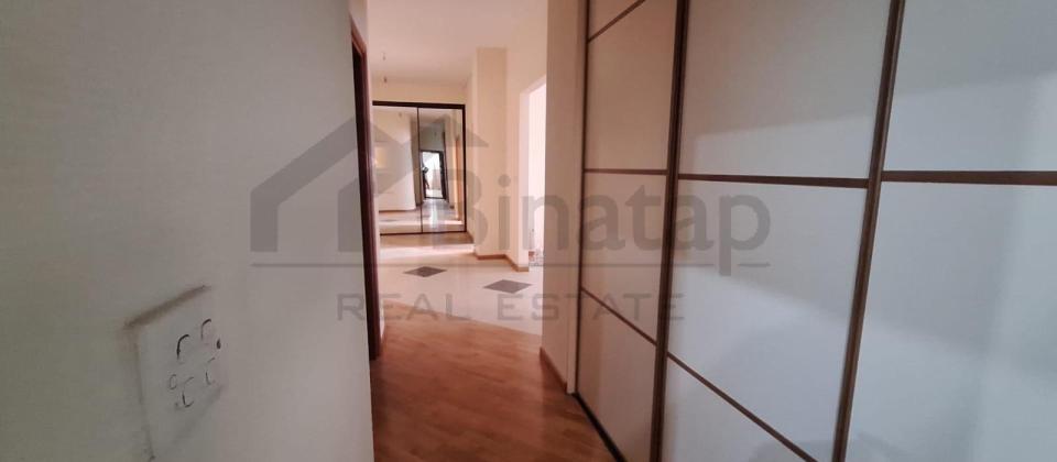 Kirayə verilir 4 otaqlı yeni tikili 200 m², 28 May m. - 8