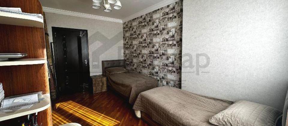 Qara Qarayev m/s, ATS'in yani, 145№li mektebin yaninda 2 otaqli menzil satilir/65 kv.m. - 5