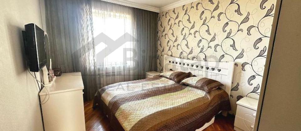 Qara Qarayev m/s, ATS'in yani, 145№li mektebin yaninda 2 otaqli menzil satilir/65 kv.m. - 6